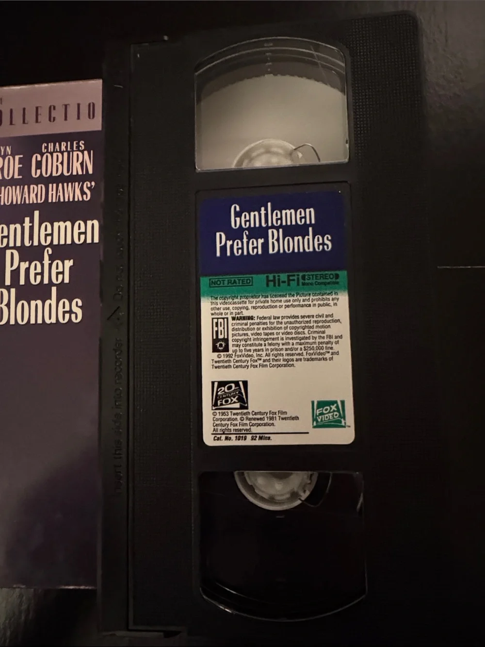 Marilyn Monroe VHS 📼 lot of 2 movies _ The MISFITS & Gentlemen Prefer Blondes 💫